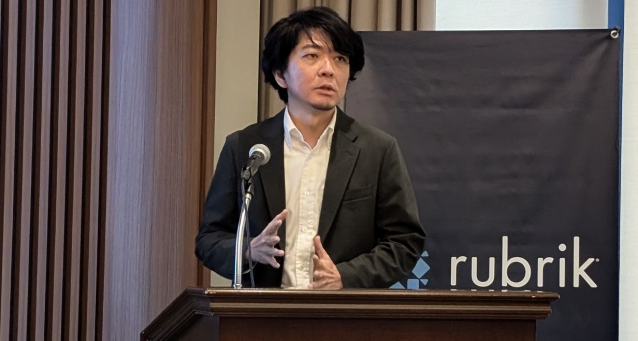 画像を説明するテキストなくても可