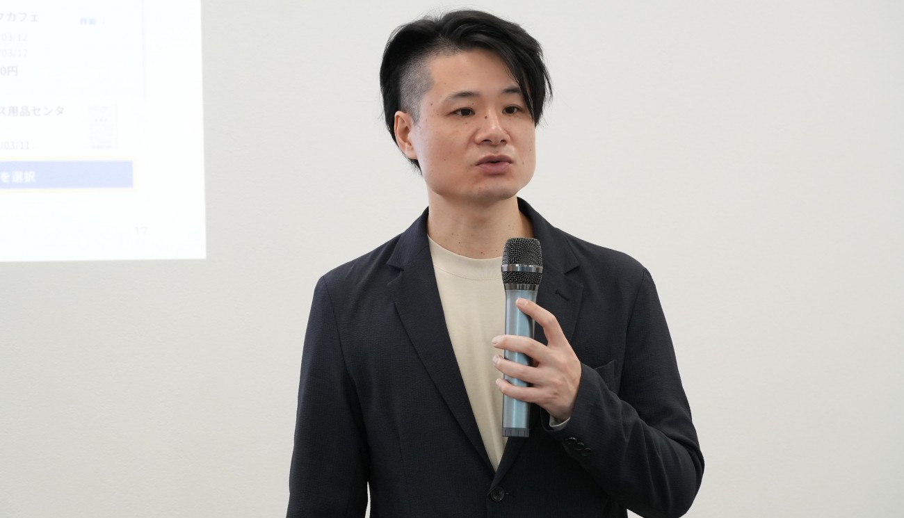 画像を説明するテキストなくても可