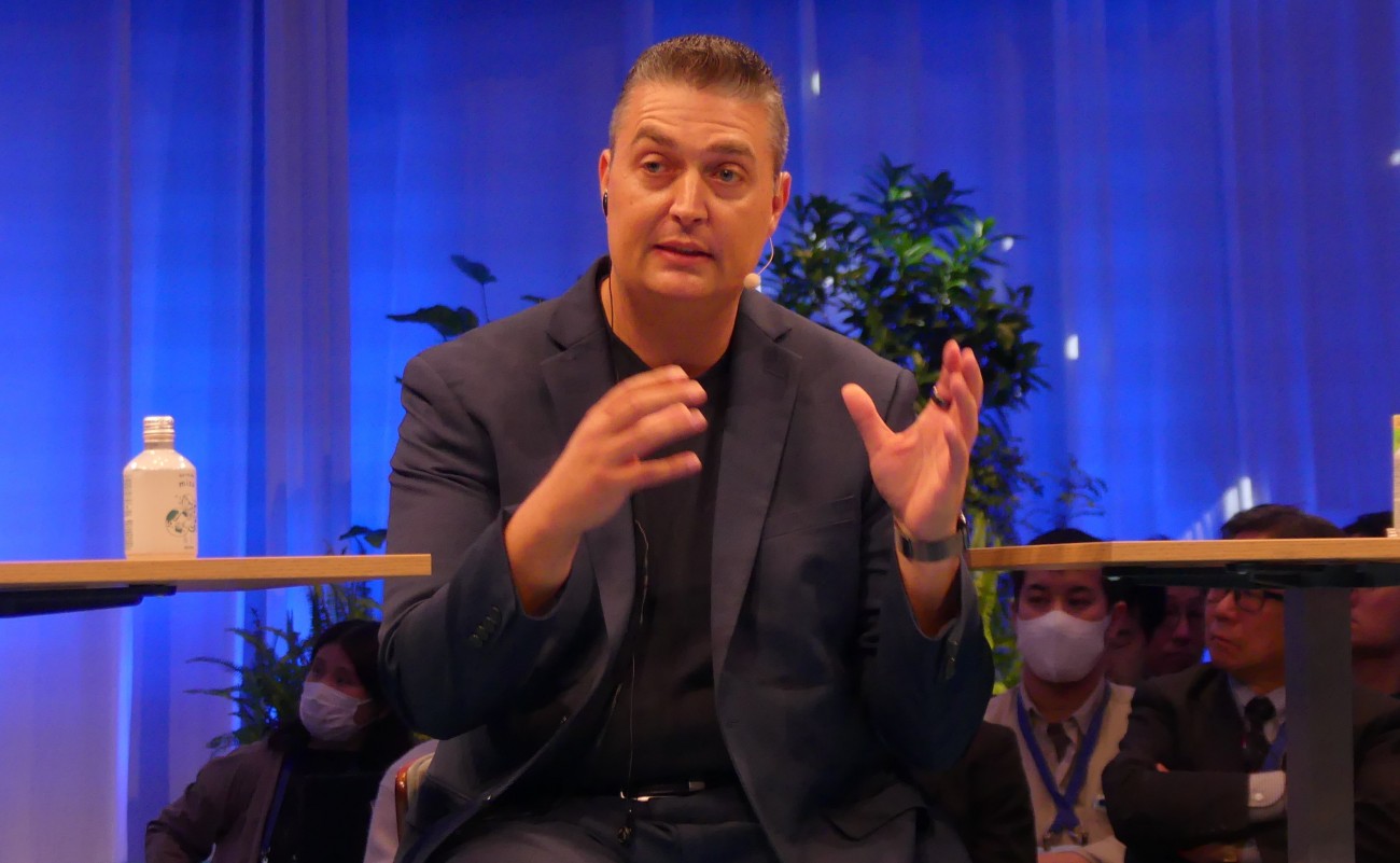 画像を説明するテキストなくても可