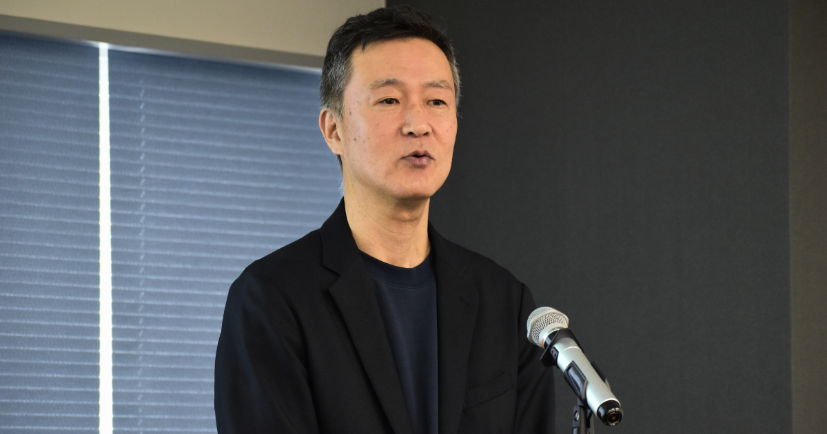 画像を説明するテキストなくても可