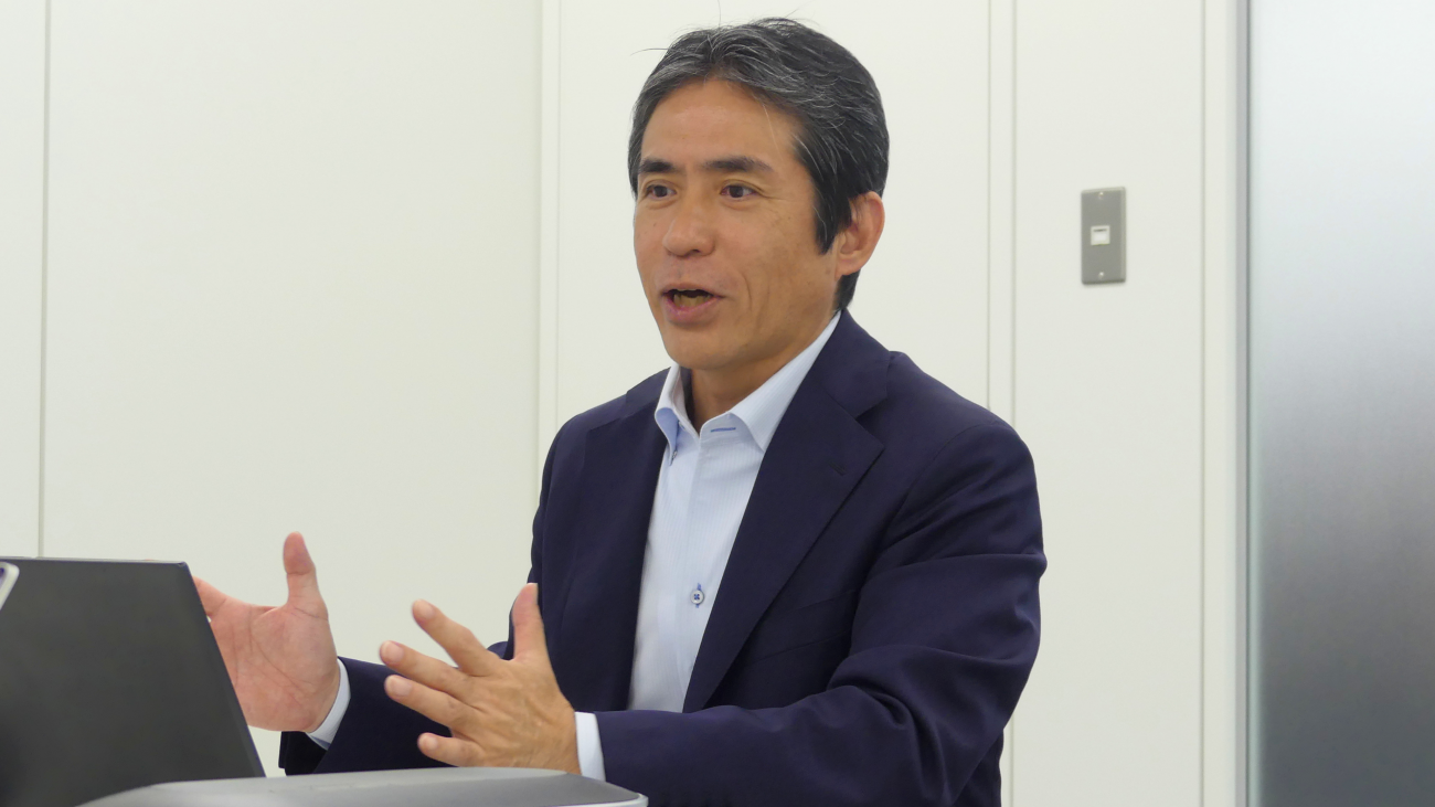 画像を説明するテキストなくても可