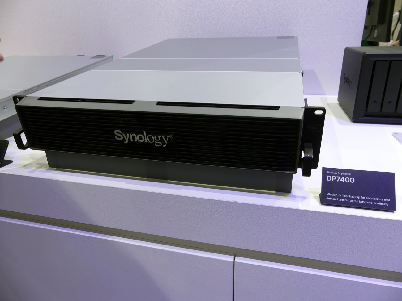 「ActiveProtect」の上位モデルに位置づけられている、データ保護アプライアンス「DP7400」