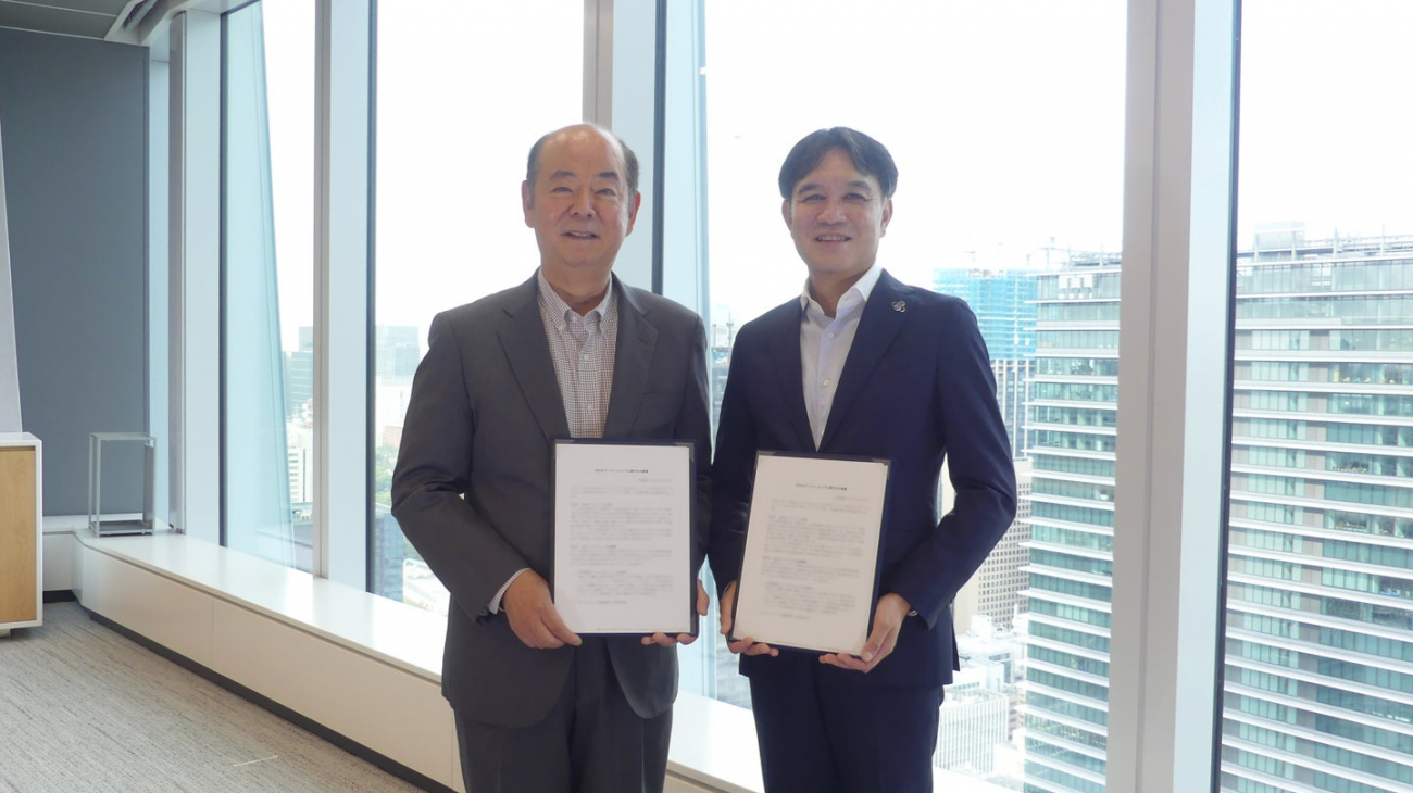 （左から）ジオテクノロジーズ株式会社 代表取締役社長 八剱洋一郎氏、日本アイ･ビー･エム株式会社 取締役副社長執行役員 コンサルティング事業本部長 加藤洋氏
